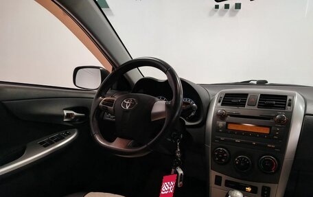 Toyota Corolla, 2011 год, 1 098 000 рублей, 8 фотография