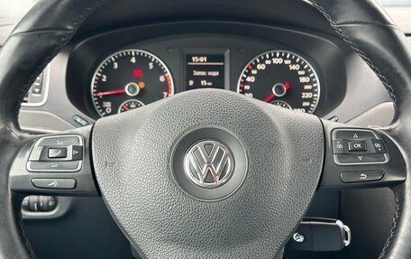 Volkswagen Jetta VI, 2013 год, 965 000 рублей, 13 фотография