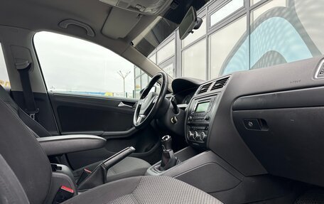 Volkswagen Jetta VI, 2013 год, 965 000 рублей, 7 фотография