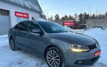 Volkswagen Jetta VI, 2011 год, 965 000 рублей, 1 фотография
