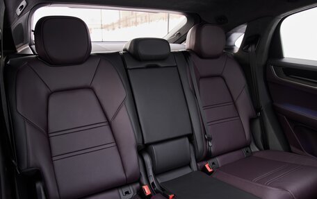 Porsche Cayenne III, 2025 год, 17 975 000 рублей, 30 фотография