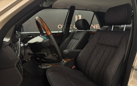 Mercedes-Benz E-Класс, 1995 год, 3 200 000 рублей, 3 фотография