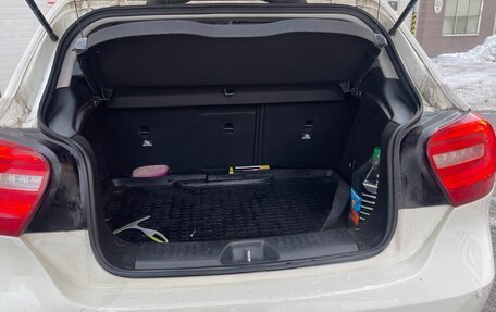 Mercedes-Benz A-Класс, 2014 год, 1 350 000 рублей, 5 фотография