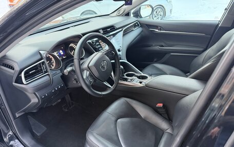 Toyota Camry, 2019 год, 3 290 000 рублей, 8 фотография