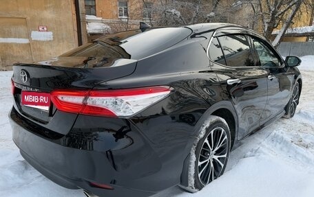 Toyota Camry, 2019 год, 3 290 000 рублей, 7 фотография