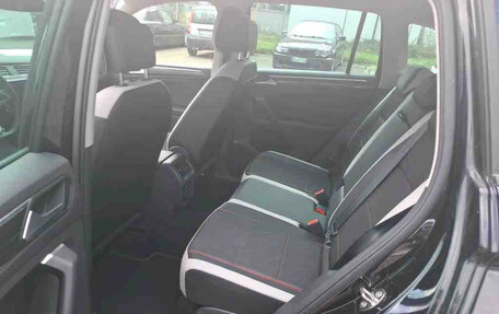 Volkswagen Tiguan II, 2022 год, 2 992 000 рублей, 7 фотография