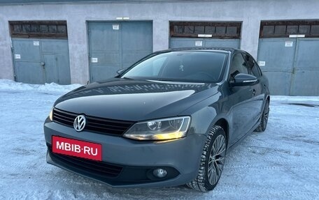 Volkswagen Jetta VI, 2011 год, 965 000 рублей, 8 фотография