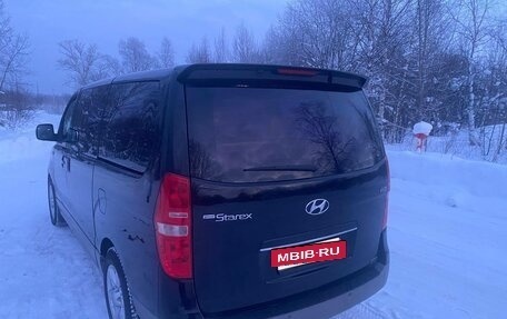 Hyundai Grand Starex Grand Starex I рестайлинг 2, 2012 год, 1 690 000 рублей, 9 фотография