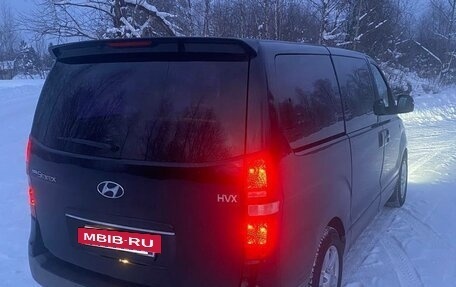 Hyundai Grand Starex Grand Starex I рестайлинг 2, 2012 год, 1 690 000 рублей, 10 фотография