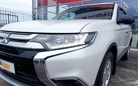 Mitsubishi Outlander III рестайлинг 3, 2018 год, 2 145 000 рублей, 6 фотография