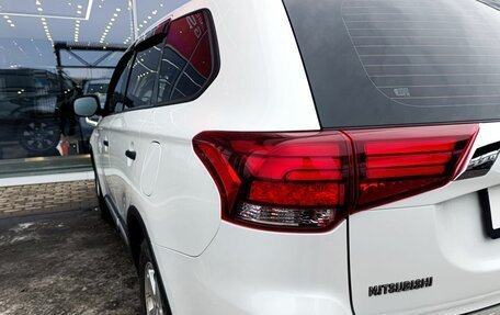 Mitsubishi Outlander III рестайлинг 3, 2018 год, 2 145 000 рублей, 16 фотография