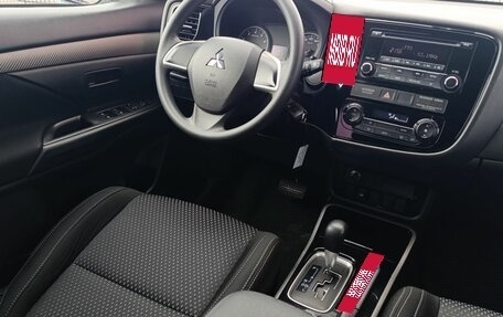 Mitsubishi Outlander III рестайлинг 3, 2018 год, 2 145 000 рублей, 22 фотография