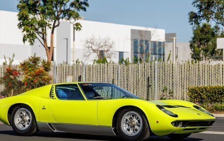 Lamborghini Miura, 1969 год, 250 000 000 рублей, 4 фотография