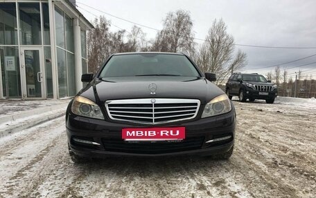 Mercedes-Benz C-Класс, 2011 год, 900 000 рублей, 2 фотография