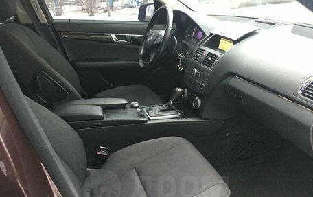 Mercedes-Benz C-Класс, 2011 год, 900 000 рублей, 9 фотография