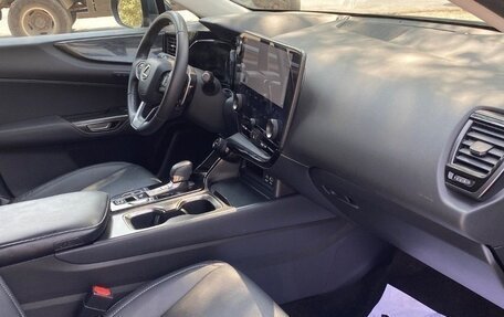 Lexus NX, 2025 год, 6 700 000 рублей, 16 фотография