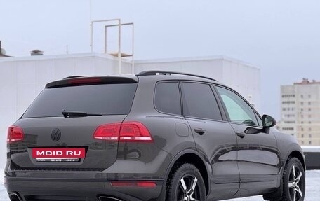 Volkswagen Touareg III, 2015 год, 2 090 000 рублей, 3 фотография