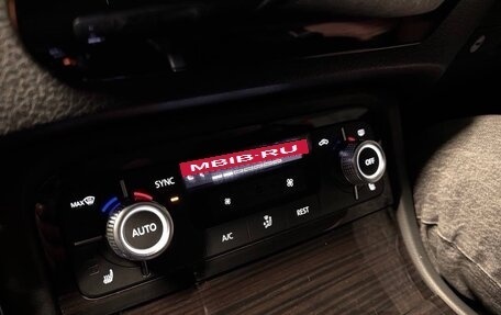 Volkswagen Touareg III, 2015 год, 2 090 000 рублей, 8 фотография