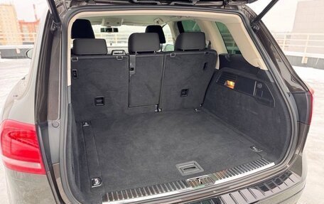 Volkswagen Touareg III, 2015 год, 2 090 000 рублей, 13 фотография