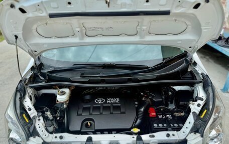 Toyota Noah III, 2013 год, 1 855 000 рублей, 15 фотография