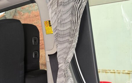 Toyota Noah III, 2013 год, 1 855 000 рублей, 24 фотография