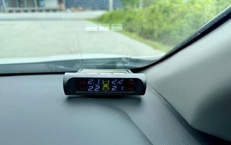 Toyota Noah III, 2013 год, 1 855 000 рублей, 31 фотография