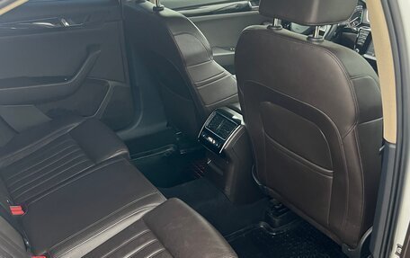 Skoda Superb III рестайлинг, 2015 год, 1 925 000 рублей, 11 фотография