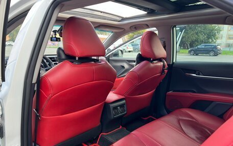 Toyota Camry, 2018 год, 2 200 000 рублей, 12 фотография