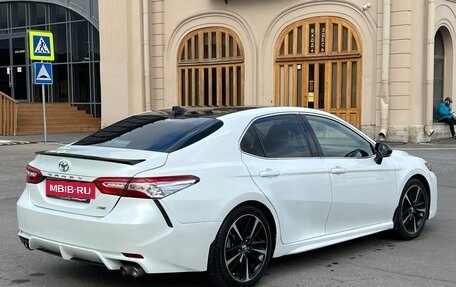 Toyota Camry, 2018 год, 2 200 000 рублей, 6 фотография