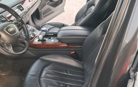 Audi A8, 2011 год, 1 400 000 рублей, 11 фотография