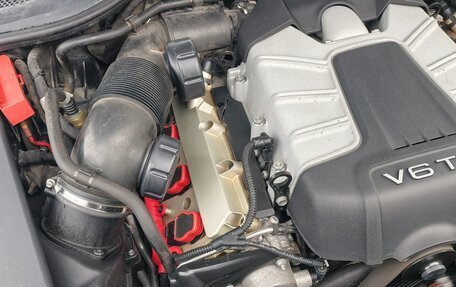 Audi A8, 2011 год, 1 400 000 рублей, 16 фотография