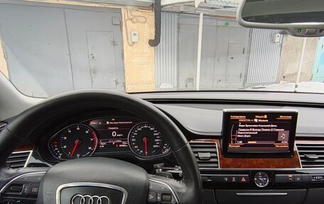 Audi A8, 2011 год, 1 400 000 рублей, 18 фотография