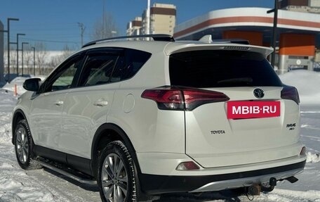 Toyota RAV4, 2016 год, 2 530 000 рублей, 3 фотография