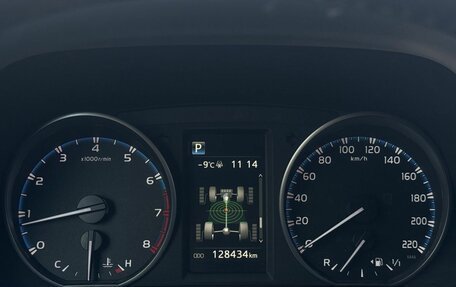 Toyota RAV4, 2016 год, 2 530 000 рублей, 27 фотография