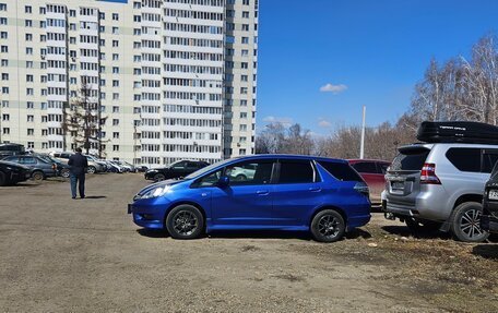 Honda Fit Shuttle I рестайлинг, 2013 год, 1 290 000 рублей, 27 фотография