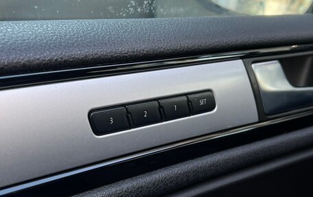 Volkswagen Touareg III, 2012 год, 1 650 000 рублей, 10 фотография