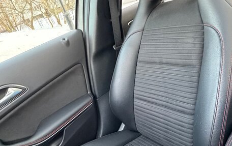 Mercedes-Benz GLA, 2018 год, 3 500 000 рублей, 11 фотография