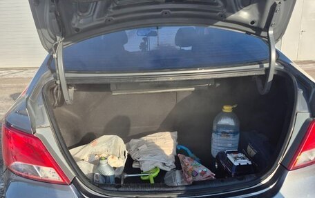 Hyundai Solaris II рестайлинг, 2015 год, 990 000 рублей, 1 фотография