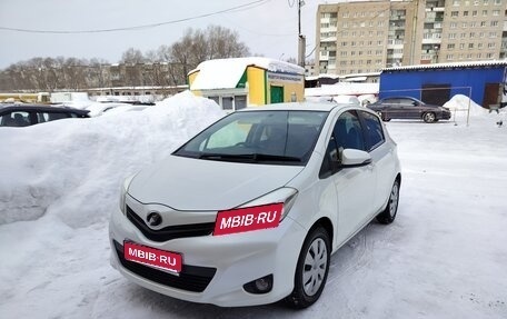 Toyota Vitz, 2012 год, 895 000 рублей, 1 фотография
