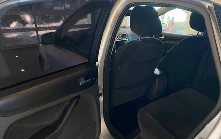 Ford Focus II рестайлинг, 2007 год, 409 000 рублей, 23 фотография