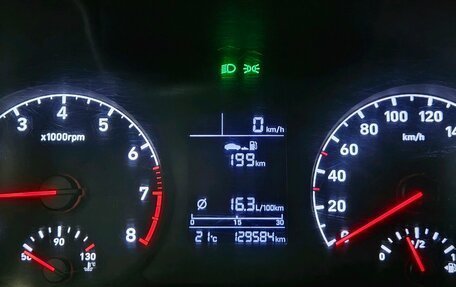 Hyundai Solaris II рестайлинг, 2017 год, 847 000 рублей, 10 фотография