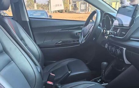 Toyota Yaris XP150 рестайлинг, 2022 год, 1 175 000 рублей, 8 фотография