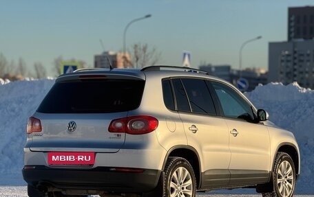 Volkswagen Tiguan I, 2011 год, 937 000 рублей, 5 фотография