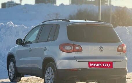Volkswagen Tiguan I, 2011 год, 937 000 рублей, 7 фотография