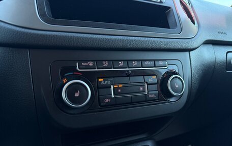 Volkswagen Tiguan I, 2011 год, 937 000 рублей, 16 фотография