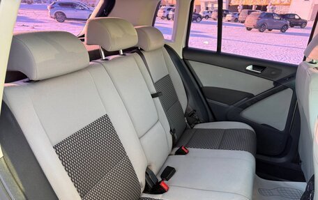 Volkswagen Tiguan I, 2011 год, 937 000 рублей, 13 фотография