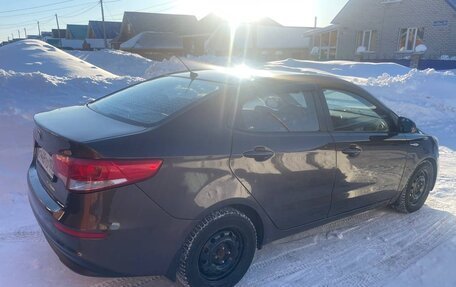 KIA Rio III рестайлинг, 2015 год, 1 000 000 рублей, 4 фотография