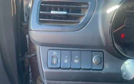 KIA Rio III рестайлинг, 2015 год, 1 000 000 рублей, 12 фотография