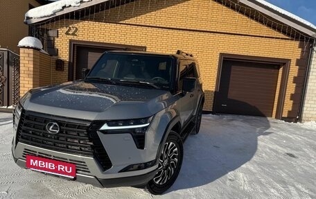 Lexus GX, 2025 год, 18 000 000 рублей, 2 фотография