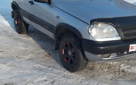 Chevrolet Niva I рестайлинг, 2004 год, 337 000 рублей, 3 фотография